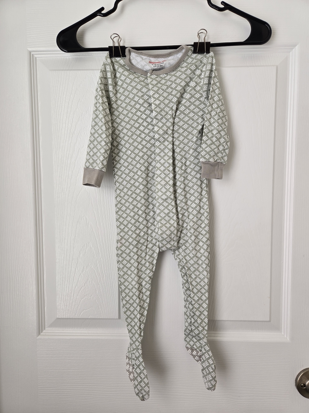Magnetic Me Gray Diamond Print Footed Long Sleeve One-Piece Onesie Romper 9-12m